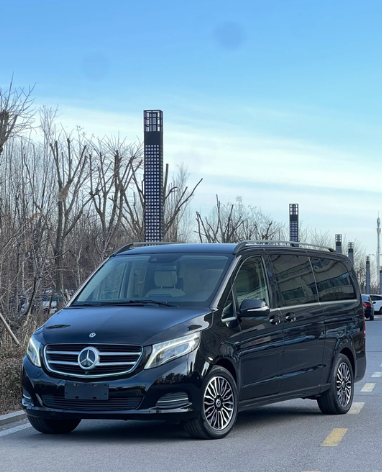 Mercedes V260